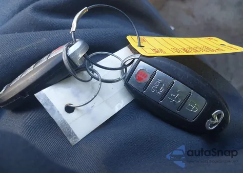 2015 Infiniti Q40 z USA, uszkodzony, nr VIN JN1CV6AR3FM524245